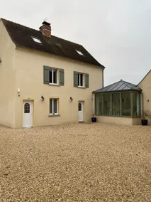 House 4, 5 people, train station, CDG airport, Asterix - Image 2