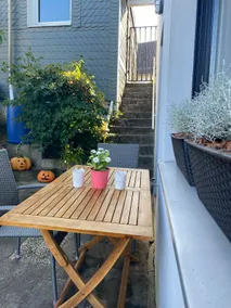 Beautiful apartment with a patio - Image 4