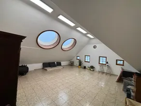 The American Mid-Century Design Chalet - Image 5