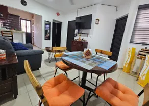 Family home for rest in a central area - Image 3