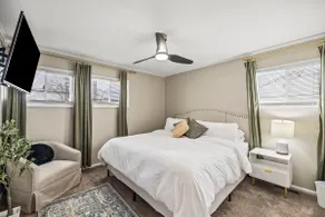 Cozy King Suites with TVs & Roku - Image 2