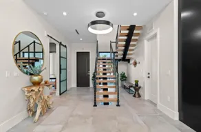 Coastal Luxe, SaltPool Spa, 5miles to Siesta - Image 3