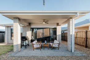Enchanting Griffin Retreat Memorable Stay Awaits - Image 3
