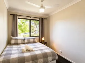 3BR Cottage Home w/ Ample Parking - Holiday Home - Image 5