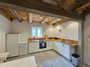warehouse charm in a quiet location - Image 4