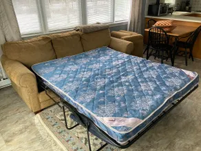 Cozy Apartment Centrally Located in Southbury - Image 5