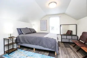 3 BR home in the heart of it all - Image 3