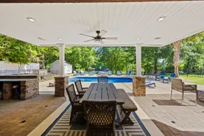 The Legendary Lake House! Pool, Dock, Sleeps 10! - Image 3