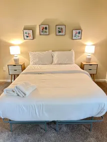 3BR 2BA- 1st Floor- Pool and Gym- Central Locatio - Image 4