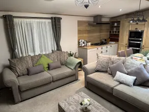 Seven Bays - Image 2