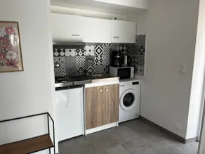 Studio with garden terrace and free parking - Image 4
