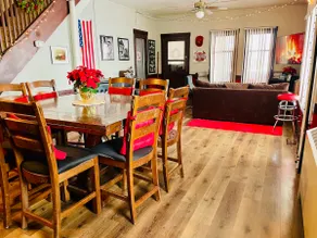 5-mins to Beach! Game room, Hot Tub, Lake Erie Gem - Image 2
