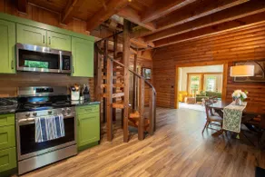 Diamond Creek | Sleeps up to 6 - Image 4