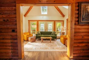 Diamond Creek | Sleeps up to 6 - Image 3