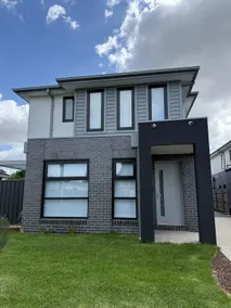 Modern Home Near City & Beach - Image 2