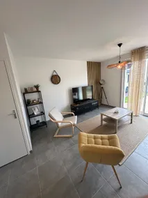 Villa Chill: Villa with Jacuzzi - Image 4