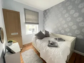 Lollipop Cottage - Image 3