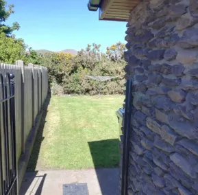 Stylish 3BR Home | Walk to Town | Free Parking - Image 2