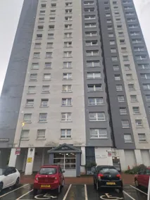 flat 5 mins from Queen Elizabeth Hospital & RHC - Image 4