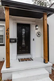 Pilot House in Downtown Raeford - Image 3
