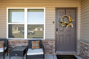 Private-Budget-Stay, TVs, Every Room 1/2, fenced - Image 3
