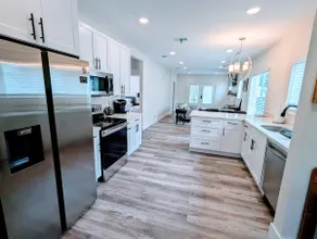 Your Miami Spot - Image 3
