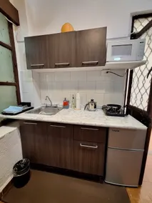 Downtown/WiFi/SmartTV/10 min to Poliforum/private/kitchen - Image 3