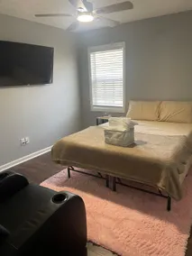 Mablewalk Tower-3 Bedroom Oasis - Image 3