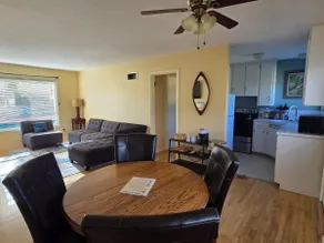 The Blue Bungalow - South Eugene - Image 3