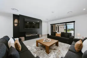 Mudgee House - Grand Serenity for Gather & Play - Image 2