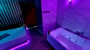 L&A Home and Spa, baignoire jacuzzi - Image 2
