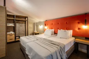 Old Cinema Suites - Stylishly Decorated Retreat with Pool or Jacuzzi by the Sea in the Heart of Laganas Βy Villa Mana Gers - Image 5