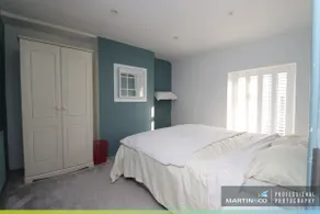 The PINK House , FREE Parking , 3 Bedrooms , Garden , close to M4 and countryside! - Image 4