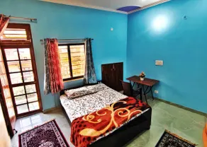 FREE Breakfast+ WIFI - Studio apartment near AIIMS - Image 2