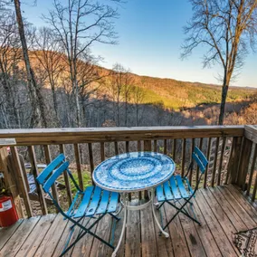 Southern Cross: Cozy Retreat · National Forest - Image 5
