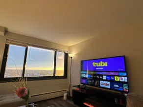Cozy downtown condo - Image 2