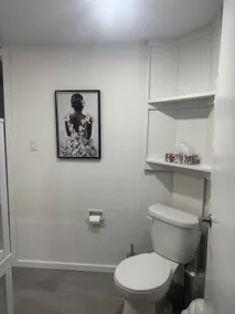 Newly renovated, clean and cozy rancher - Image 4