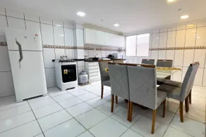 Spacious Casa Praia da Cal - Image 3