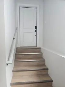 Modern Private Suite Fast WiFi Parking Quiet Stay - Image 4