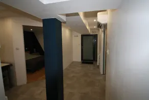 Renovated ground floor apartment - Image 5