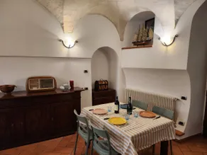 The courtyard of the 6 arches - Image 3