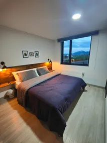 king bed, fjord balcony and temp pool. - Image 4