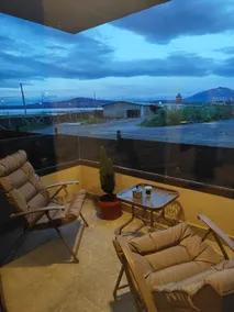 king bed, fjord balcony and temp pool. - Image 2