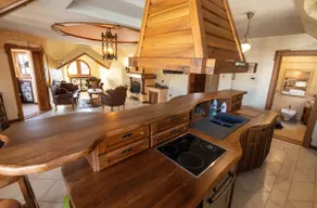 Royal Casa - Image 3