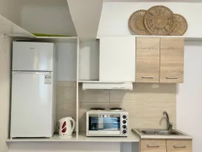 Cosy studio flat with outdoor space - Image 5