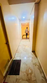 Luxury Xanadu studio 533 near airport & CC2 mall - Image 4