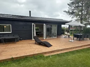 Newly renovated cottage with outdoor hot tub and sauna - Image 3