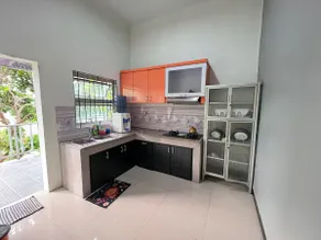 Omah Emyr Homestay Semarang Sendangmulyo - Image 4