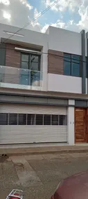 1. Beautiful and Downtown APARTMENT No. 1 C/Parking - Image 5