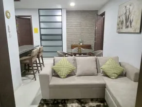 1. Beautiful and Downtown APARTMENT No. 1 C/Parking - Image 4